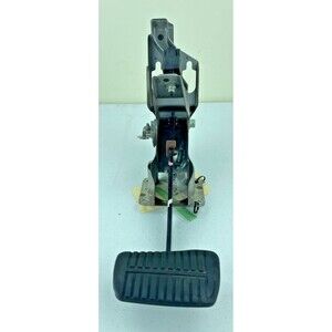2009-2013 Subaru Forester Brake Pedal Assembly W/Automatic Transmission